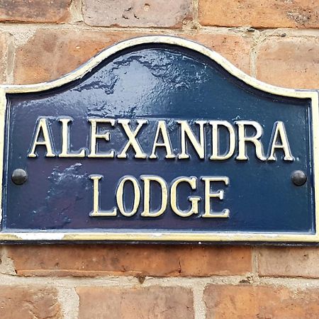 Alexandra Lodge Guest House Chester Buitenkant foto